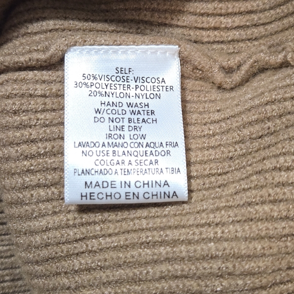 &merci NWT Women's Large Tan Long Sleeve Pullover Sweater Mock Neck Ribbed Soft - Picture 8 of 9